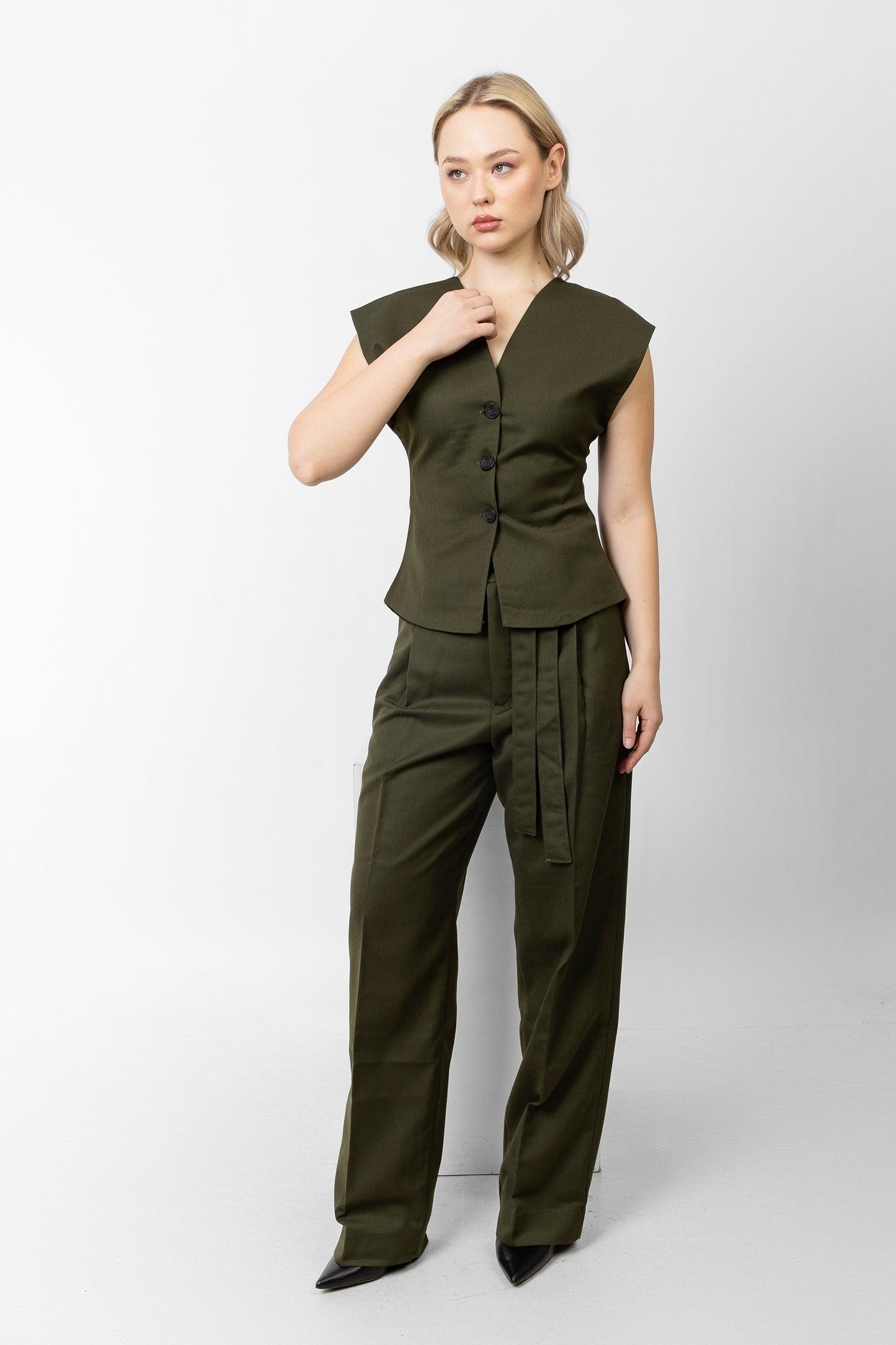 Tailored set